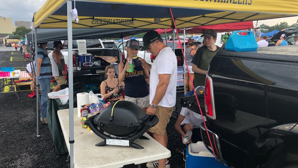 Luke Bryan Fans Enjoy First Live Concert at Xfinity Theatre Since the