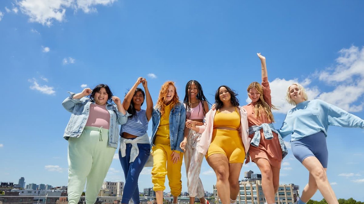 Old Navy Overhauls Plus-Size Fashion Line for Women to Win Sales in $32 Billion Market - Vimarsana News
