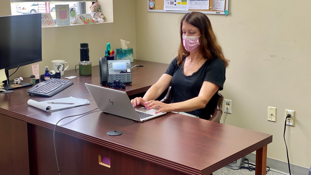 As COVID Case Numbers Climb, Contact Tracers Stay Busy - Vimarsana News