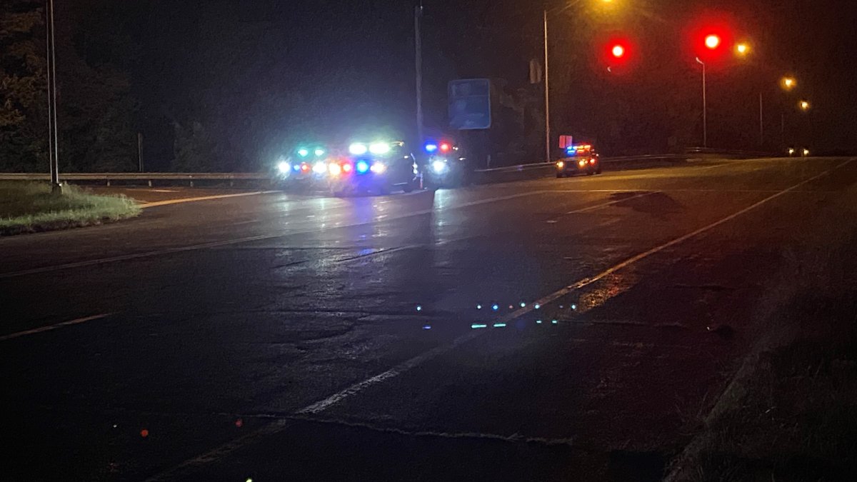 Man With Gunshot Wounds Found on I-91 Exit Ramp in Windsor Locks: Police - Vimarsana News
