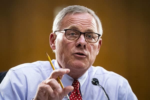 Sen. Richard Burr, Brother-In-Law Spoke on Phone Just Before Stock Sales That Are Under Investigation, SEC Says - Vimarsana News