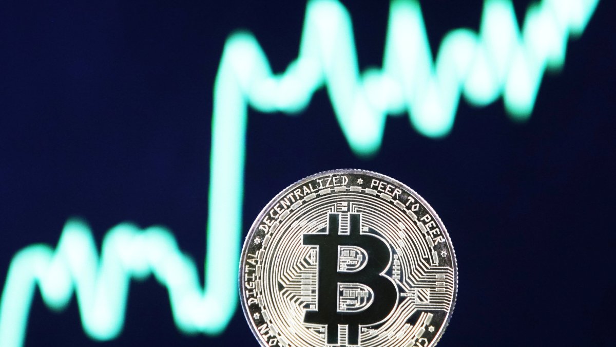 Bitcoin Tops $66,000, Sets Record as Crypto Goes Mainstream – NBC  Connecticut
