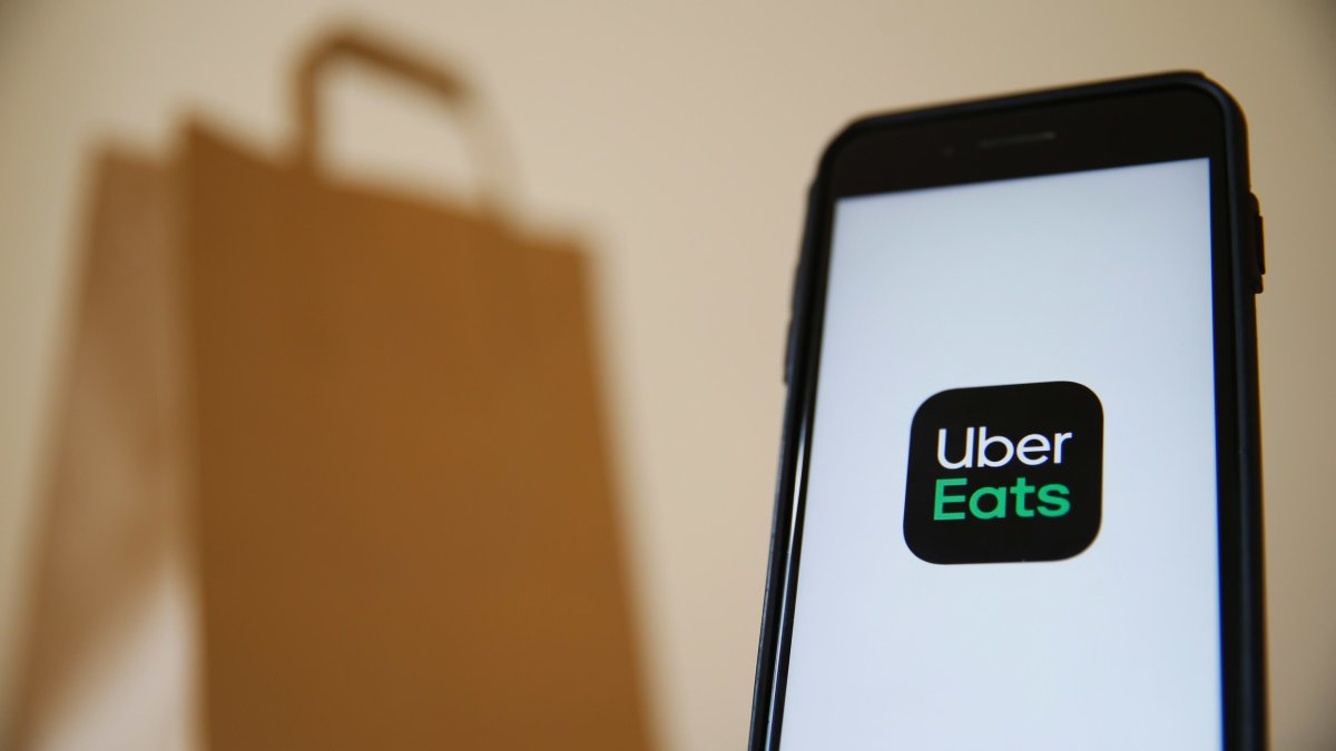 Uber Jumps Into Europe's Rapid Grocery Delivery Market With 15-Minute Service in Paris - Vimarsana News