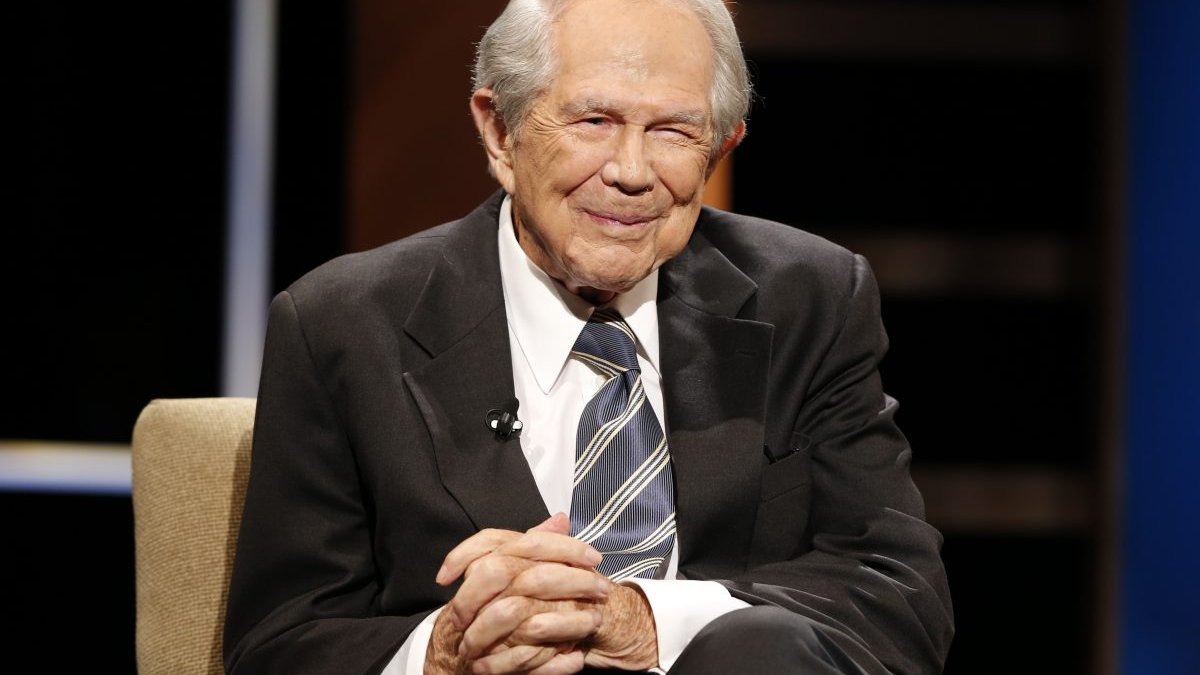 Pat Robertson, '700 Club' host and Christian Coalition founder, Dies at 93 – NBC Connecticut - Vimarsana News