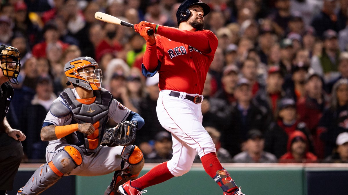 Kyle Schwarber and the Boston Red Sox Made MLB History Again in Game 3 of the ALCS – NBC Connecticut - Vimarsana News