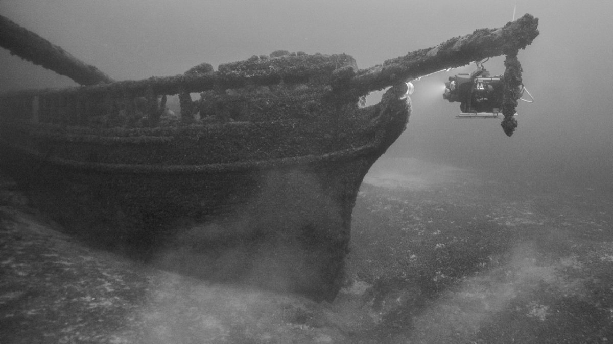 Coast Guard Says Shipwreck Found in Atlantic Is Storied Cutter Bear - Vimarsana News