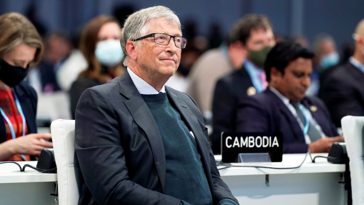 Why Billionaires Like Bill Gates and Jeff Bezos Buy Carbon Offsets — and How They Work - Vimarsana News