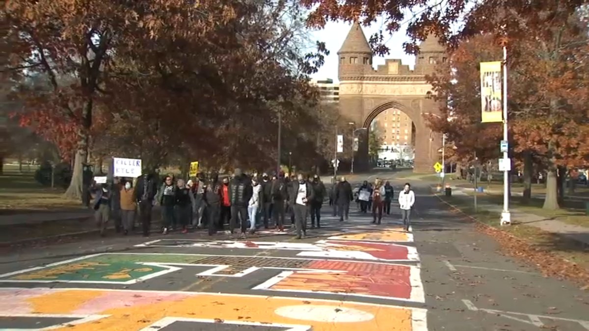 BLM860 Marches at Capitol After Rittenhouse Verdict - Vimarsana News