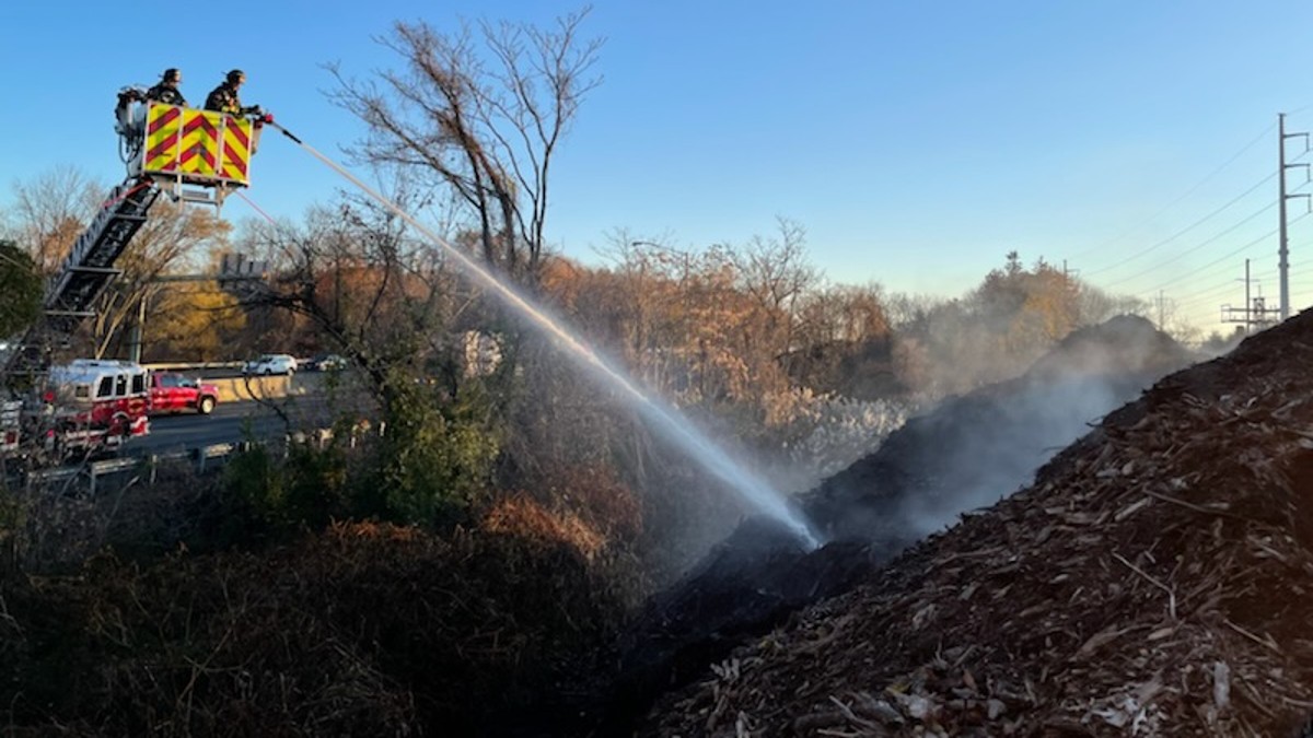 Crews Battle Mulch Fire on I95 North in Westport NBC Connecticut