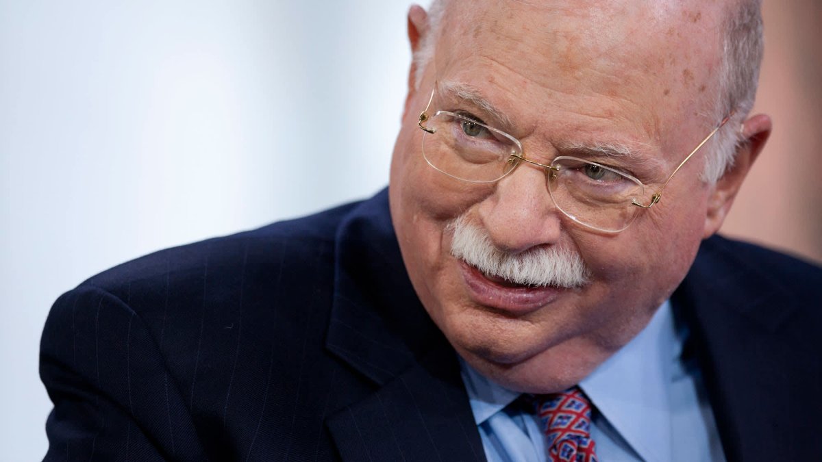 Hedge Fund Pioneer Michael Steinhardt Surrenders 180 Stolen Antiquities Valued at $70 Million, Manhattan DA Vance Says - Vimarsana News
