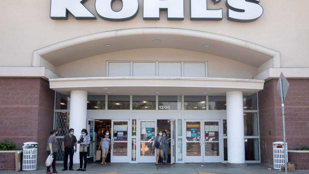 Activist Firm Engine Capital Reportedly Pressures Kohl's to Consider Sale of Online Biz - Vimarsana News