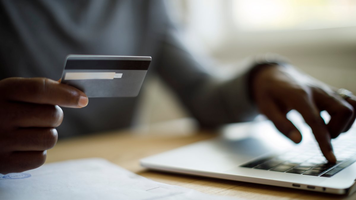 How Your Credit Card Debt Can Get in the Way of Your Retirement Savings - Vimarsana News