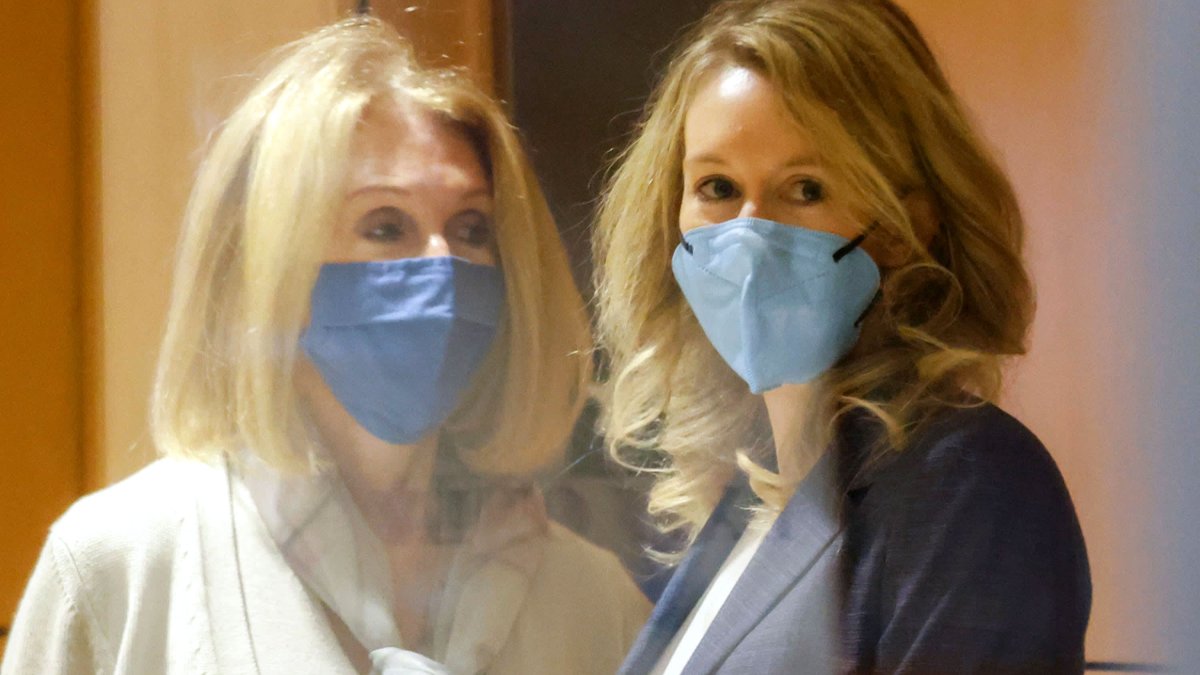 Jurors in Elizabeth Holmes Criminal Trial Are Handed Case and Begin Deliberations as Arguments Conclude - Vimarsana News