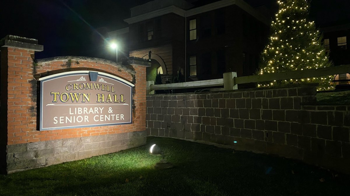 Cromwell Reinstates Mask Mandate For Town Buildings NBC Connecticut