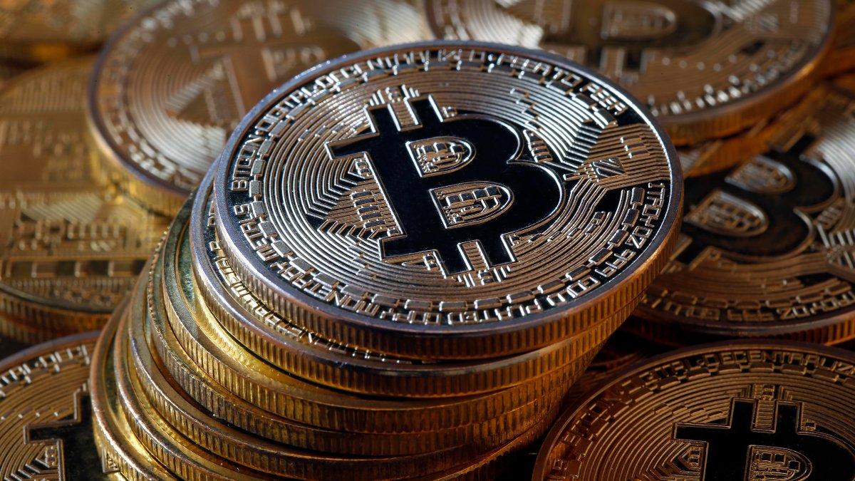 Bitcoin Dropped About 50% From Its All-Time High—But Experts Warn 'Downturns Like This Are Normal' – NBC Connecticut - Vimarsana News