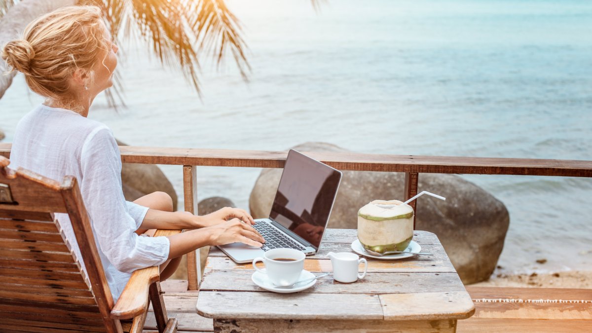 Meet the 'Covid Expats' Who Moved Abroad During the Pandemic. Here's What They Learned About Work – NBC Connecticut - Vimarsana News