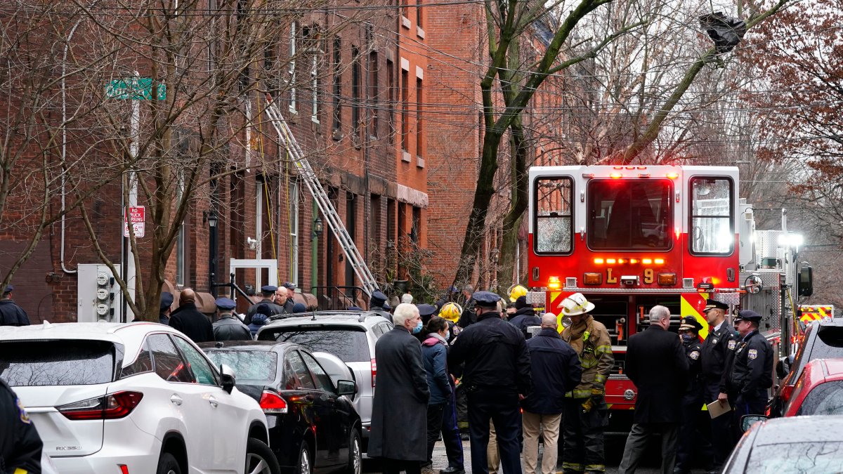 13, Including 7 Kids, Die in Fire at Philadelphia Rowhome Converted Into Apartments – NBC Connecticut - Vimarsana News
