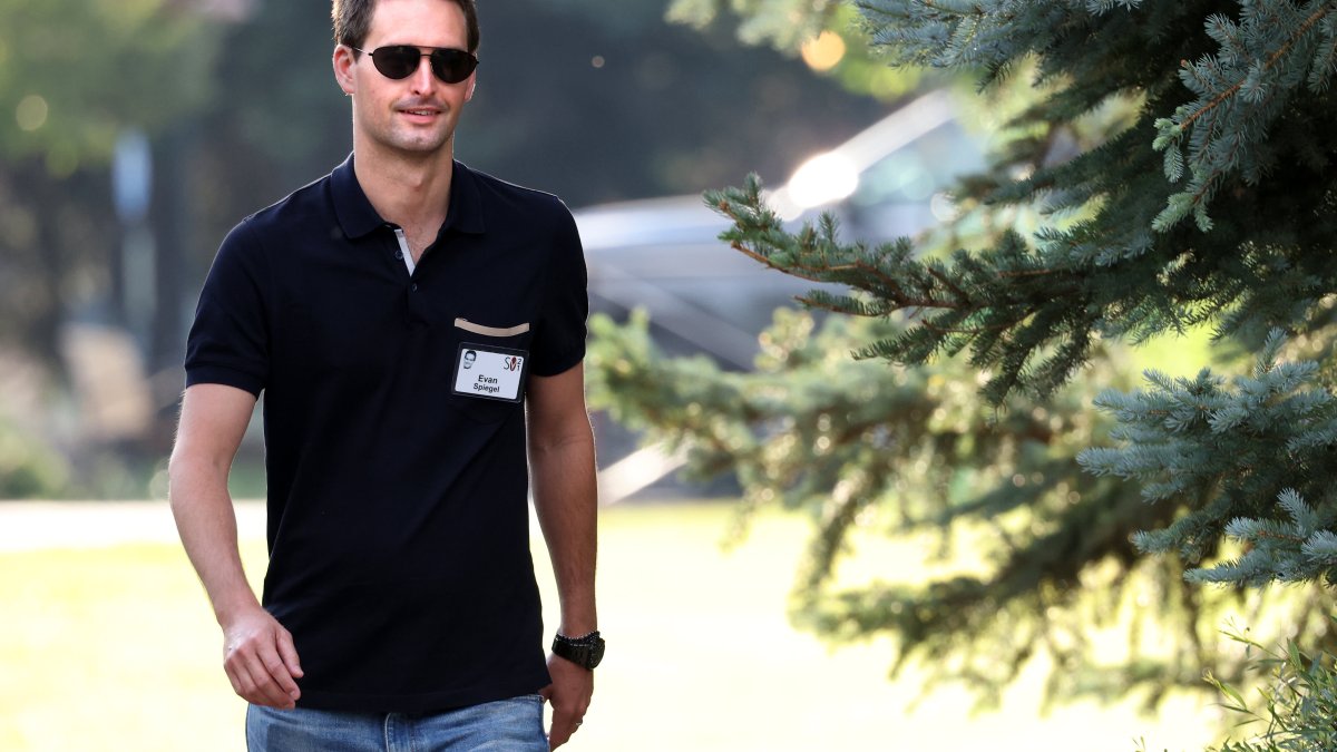 Snap Reports a 'Challenging' Quarter But the Stock Still Rises – NBC Connecticut - Vimarsana News