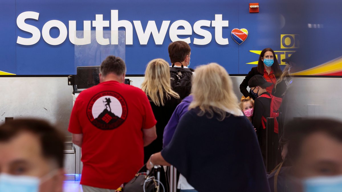 Southwest Will Bring Booze Sales Back on Board Feb. 16 After Nearly Two Years - Vimarsana News