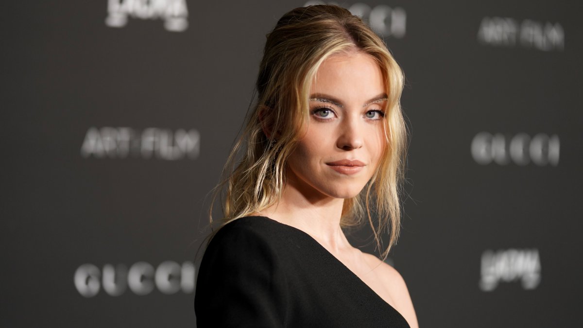 'Euphoria' Star Sydney Sweeney Wrote a 5-Year Career Plan When She Was 12 to Convince Her Parents to Let Her Act – NBC Connecticut - Vimarsana News