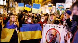 Protestors at the Russian Consulate General in Munich demonstrate against Russia’s attack on Ukraine, on Feb. 24, 2022.