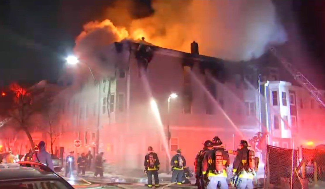 East Boston Fire: Crews Battle Massive Blaze in Frigid Temps – NBC Connecticut - Vimarsana News