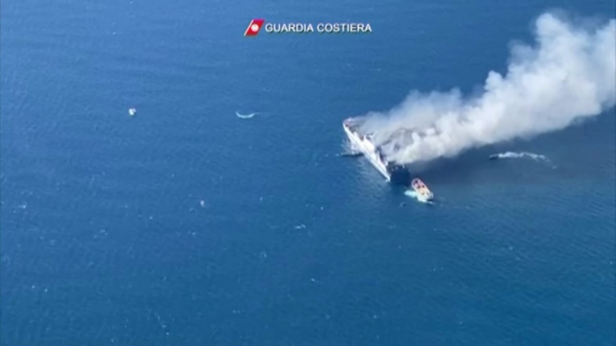 Greek Rescuers Search Burning Ferry – NBC Connecticut - Vimarsana News