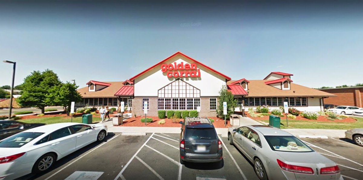 40-Person Brawl Breaks Out at Golden Corral Over Steak - Vimarsana News