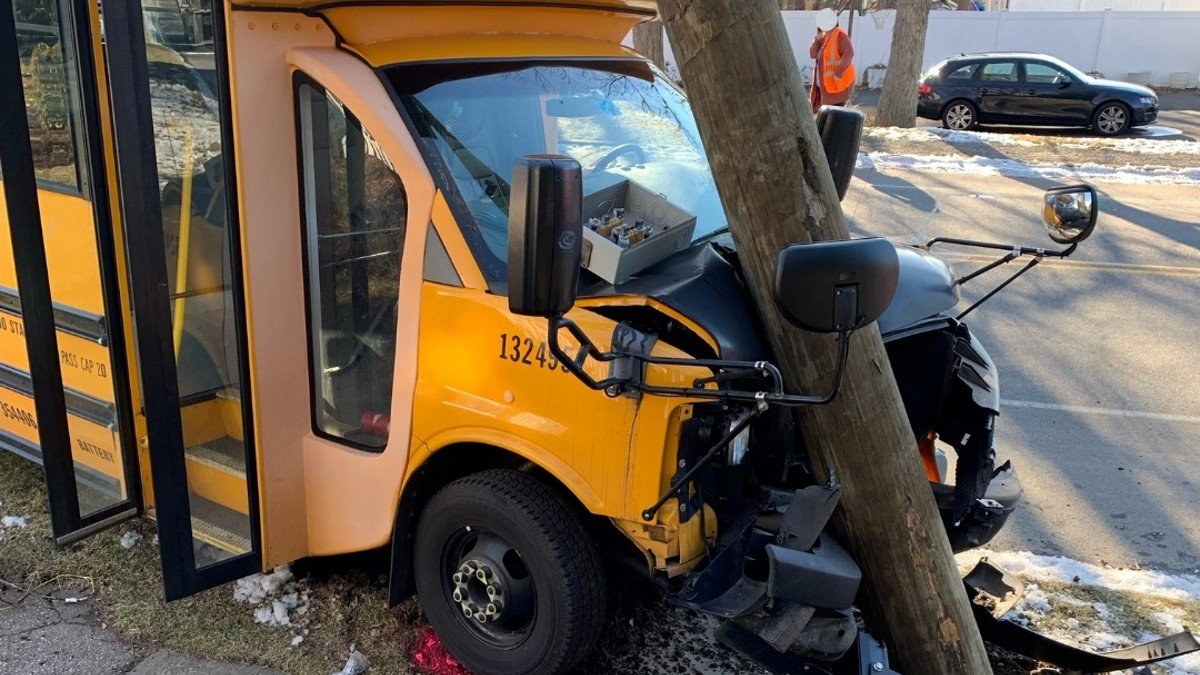 2 Hospitalized After School Bus Crash in Fairfield – NBC Connecticut