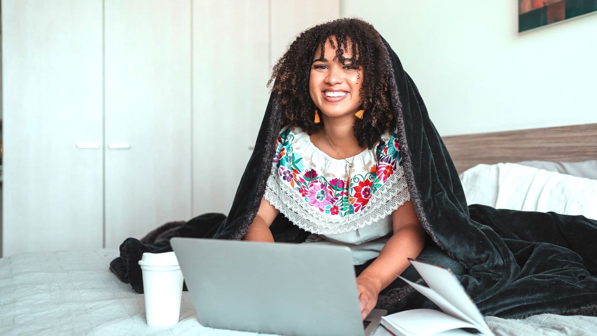 This 26-Year-Old Turned Her Side Hustle Into a $170,000-Per-Year Business: '4 Things I Wish I Knew Sooner' – NBC Connecticut - Vimarsana News