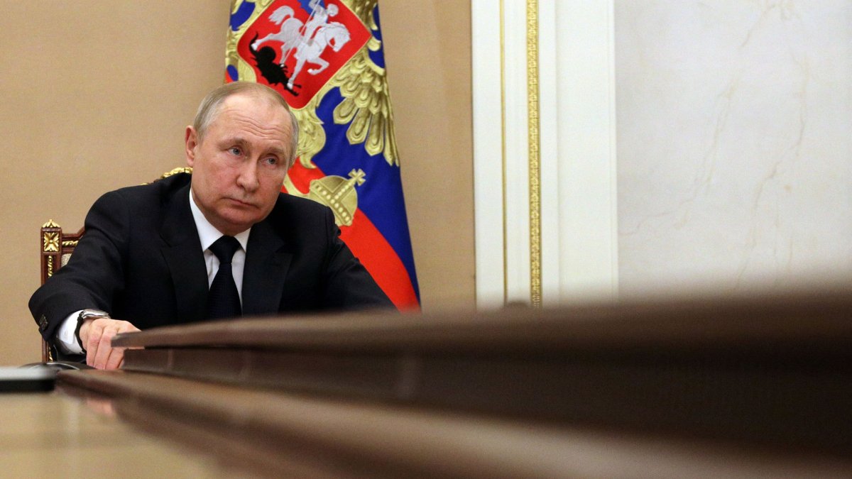 As Russia Nears a Debt Default, Talk Now Turns to Global Contagion - Vimarsana News