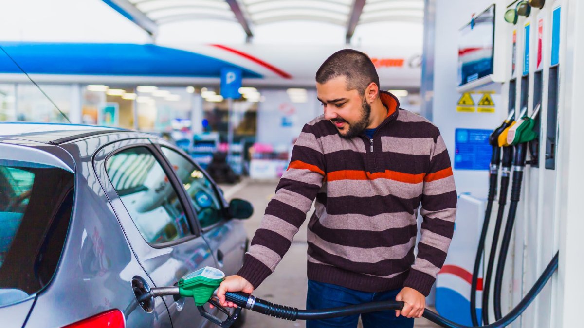 Where You Live Could Be Costing You at the Pump—Here Are the Most and Least Expensive States to Get Gas - Vimarsana News