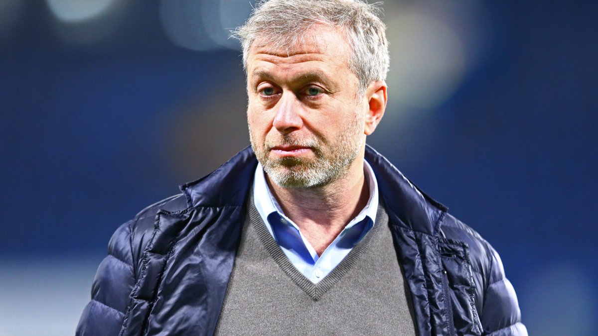 Russian Oligarch Roman Abramovich Has $7 Billion in Assets Frozen in Jersey in Latest Ukraine Fallout - Vimarsana News