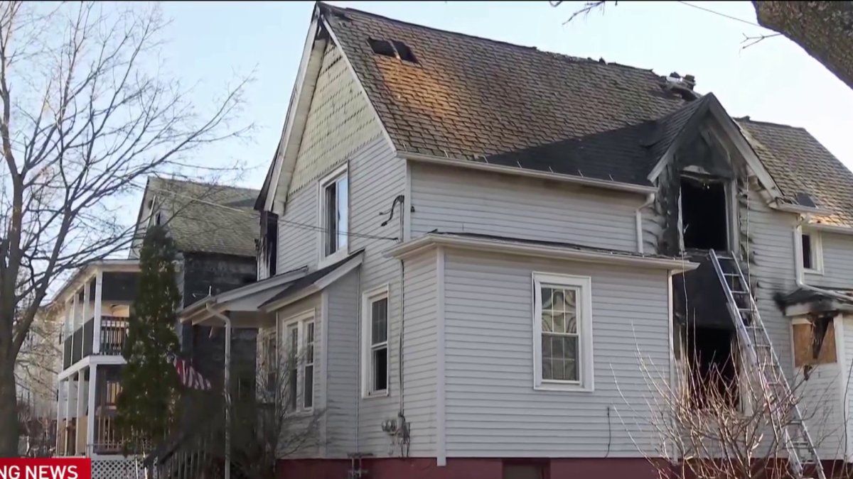 Two Firefighters Hurt Battling Fire in Middletown – NBC Connecticut