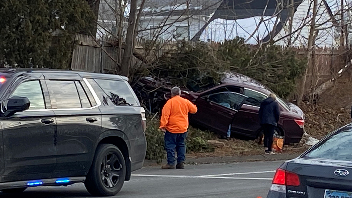 Police Respond To Crash In Newington – NBC Connecticut