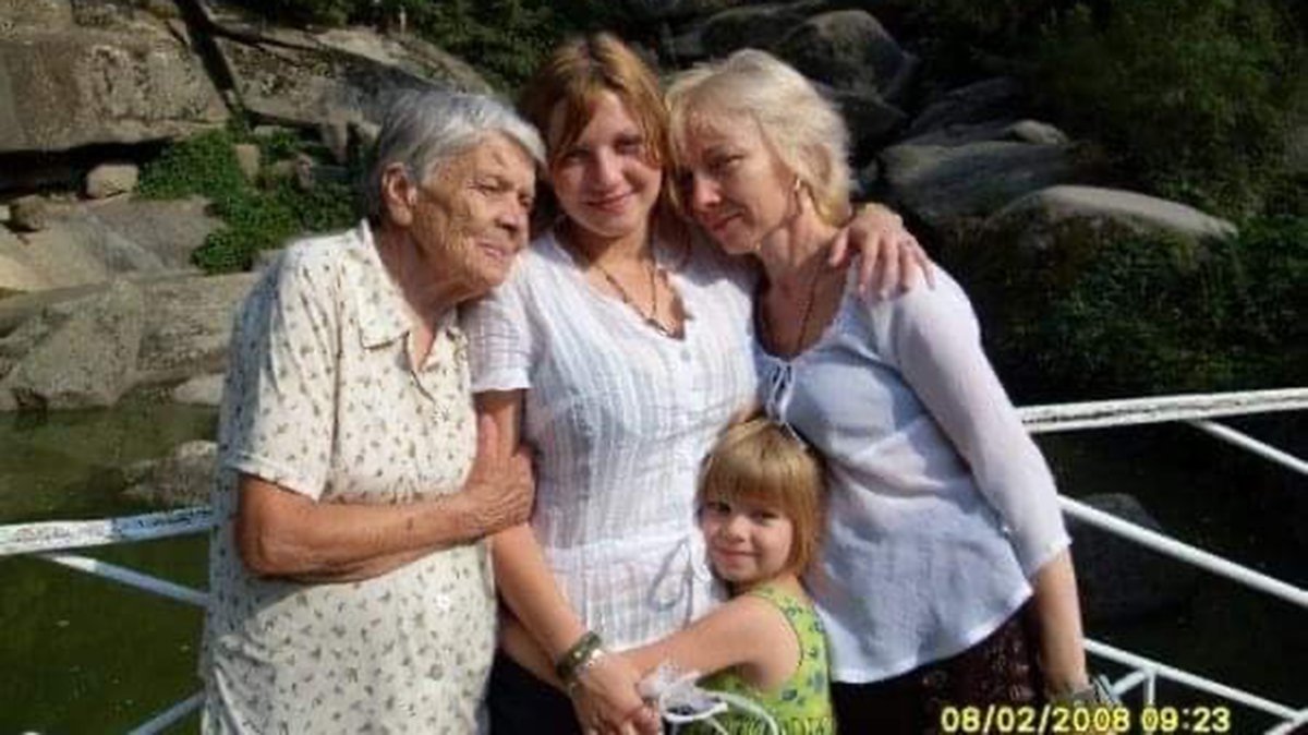 ‘Slava Ukraini;’ Sisters Stand Together for Ukraine – NBC Connecticut