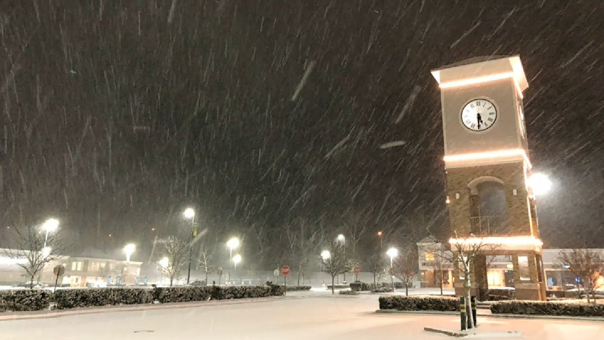 Several Crashes Reported, Some Schools Delayed as Snow Squall Moves Through Parts of Conn. - Vimarsana News