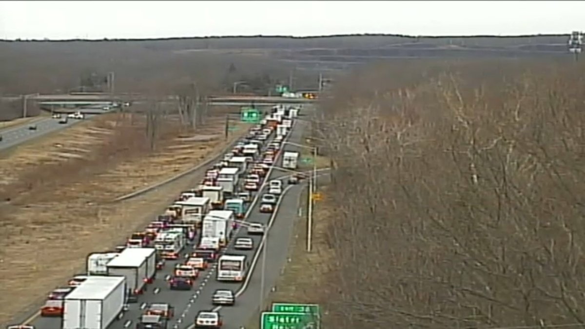 1 Dead in WrongWay Crash on I84 in Plainville NBC Connecticut