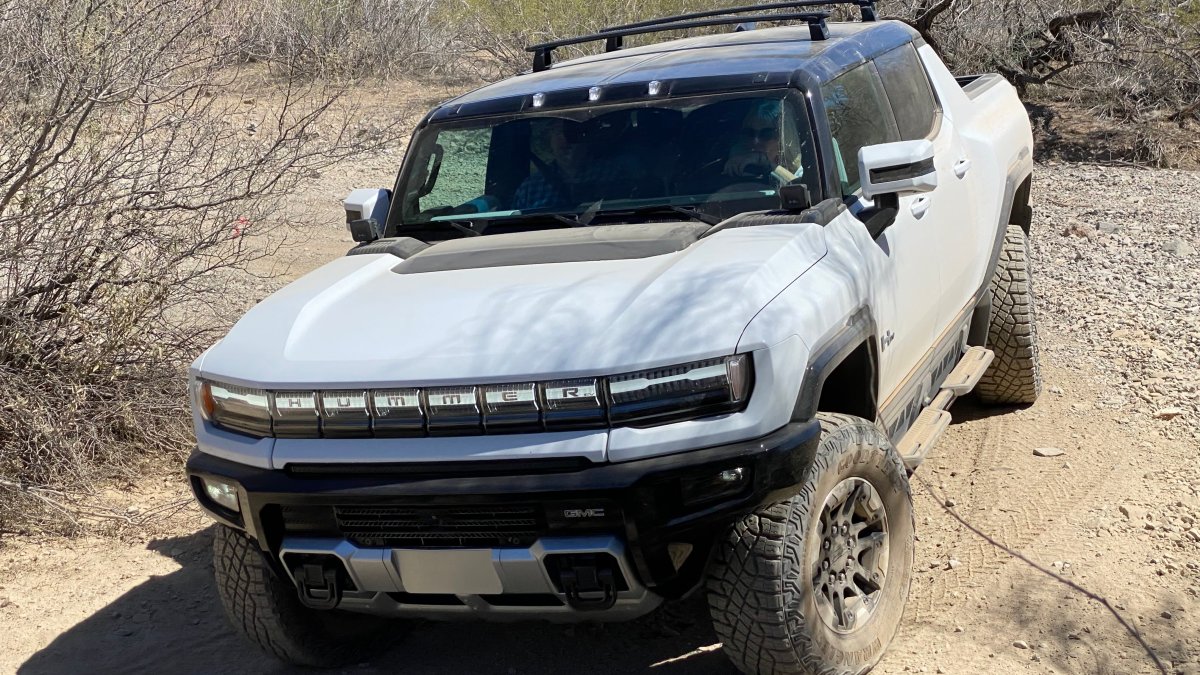 From Trolling Tesla to 'WTF Mode': Here's Why GM Insiders Say the Hummer EV Marks a Change for the Automaker – NBC Connecticut - Vimarsana News