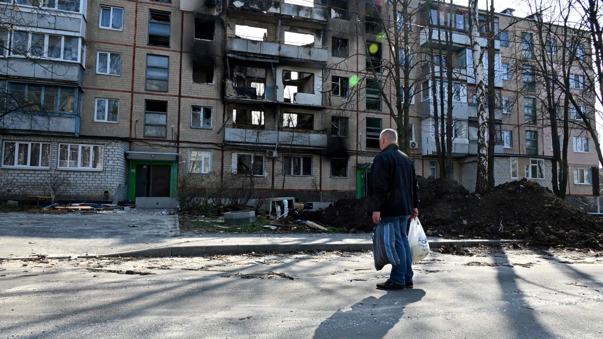 Russia Could Use Phosphorus Bombs in Mariupol, UK Warns; Austrian Leader to Meet Putin. Follow Our Live Updates - Vimarsana News