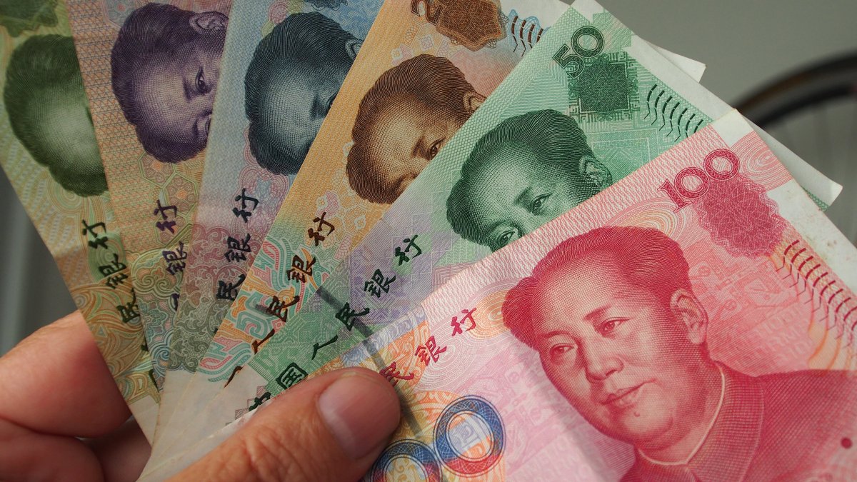 China's Central Bank Steps in to Slow Its Rapidly Weakening Currency, as Yuan Hits One-Year Lows - Vimarsana News