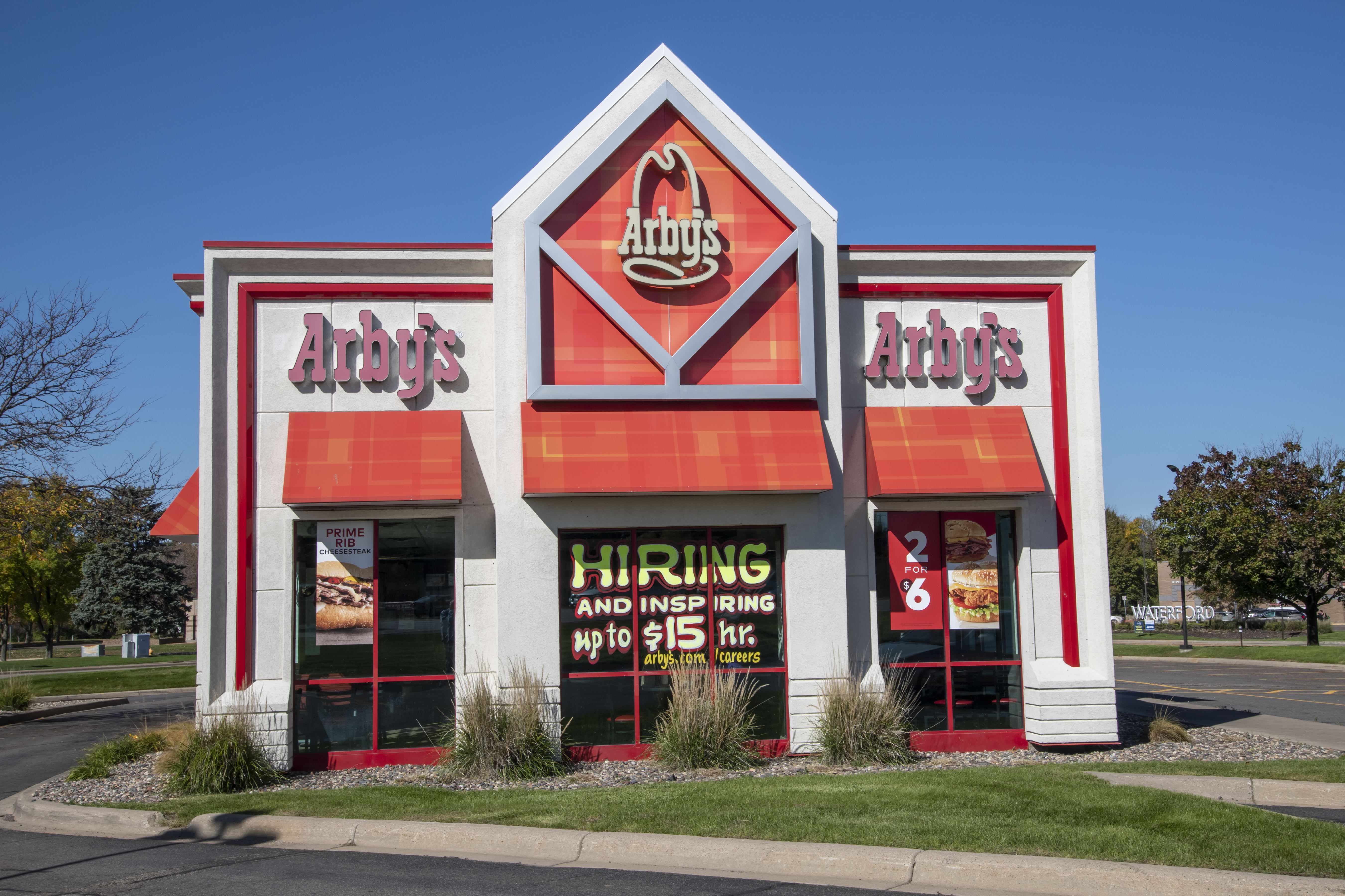 Arby's Manager Arrested After Allegedly Throwing Grease on Customer – NBC Connecticut - Vimarsana News