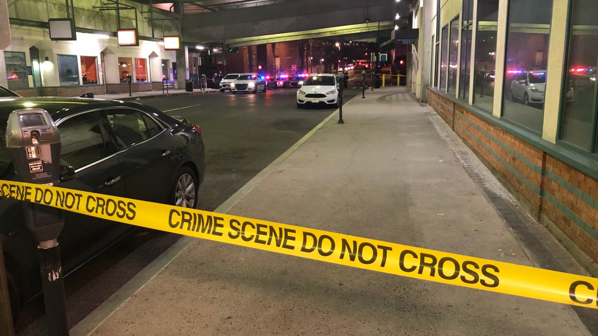 Waterbury Man Found Shot in Vehicle in New Haven Dies: PD – NBC Connecticut