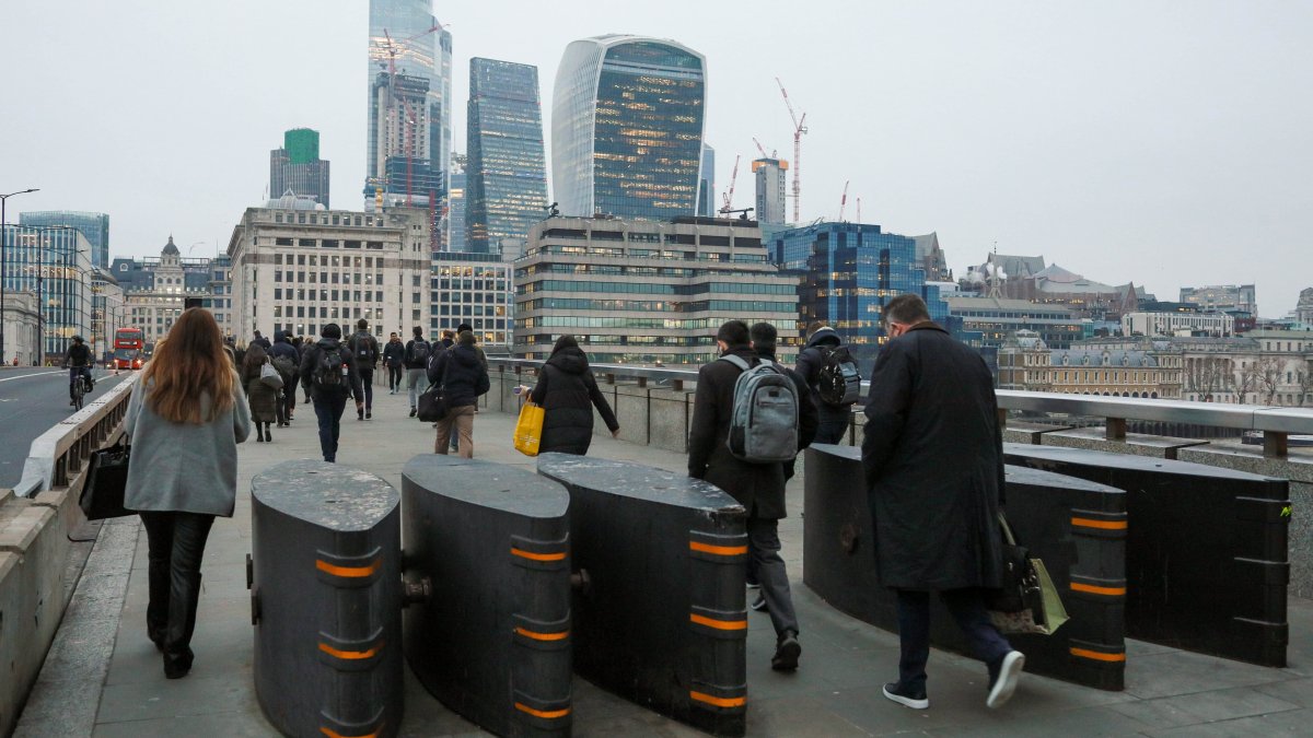 UK Economy 'Only Going to Get Worse' as Growth Slowdown Begins – NBC Connecticut - Vimarsana News