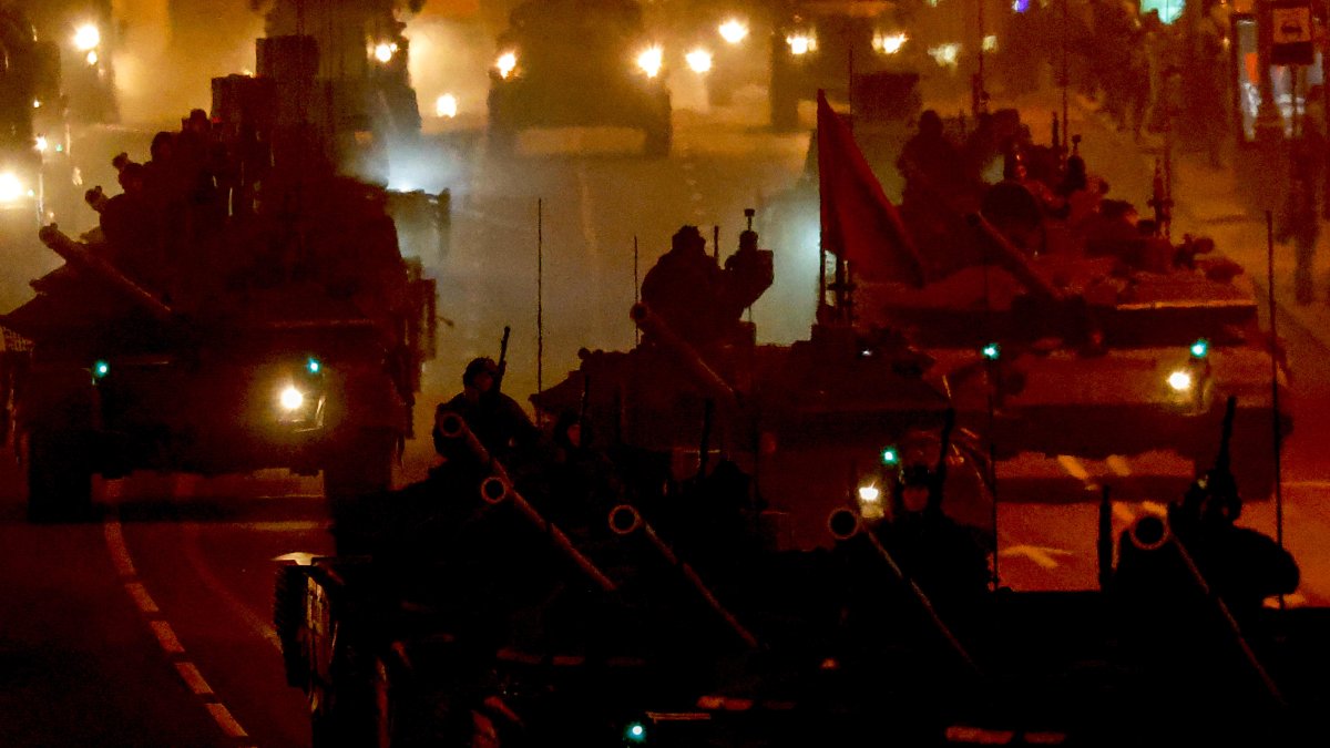 All-Out War on Ukraine? Putin Could Be Gearing Up for Something Big on May 9 - Vimarsana News