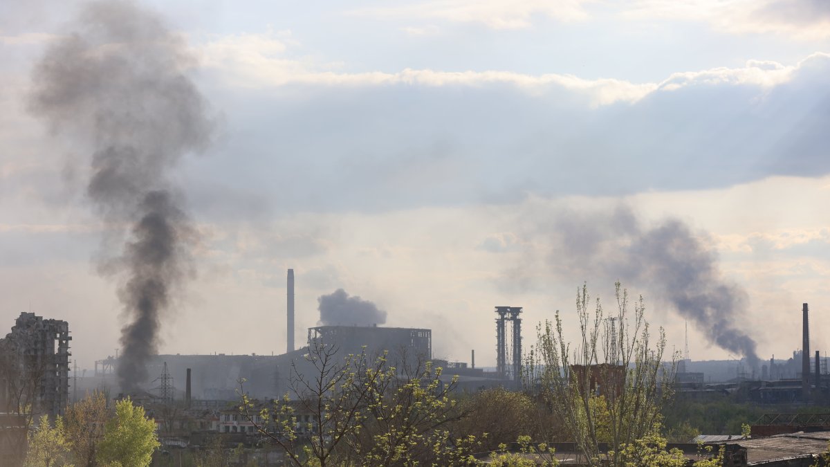 Russia Renews Assault on Azovstal Steel Plant Ahead of 'Victory Day'; Ukraine Says Evacuations Underway. Follow Our Live Updates – NBC Connecticut - Vimarsana News