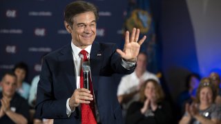 Mehmet Oz, celebrity physician and US Republican Senate candidate for Pennsylvania, speaks during a town hall in Bell Blue, Pennsylvania, US, on Monday, May 16, 2022.