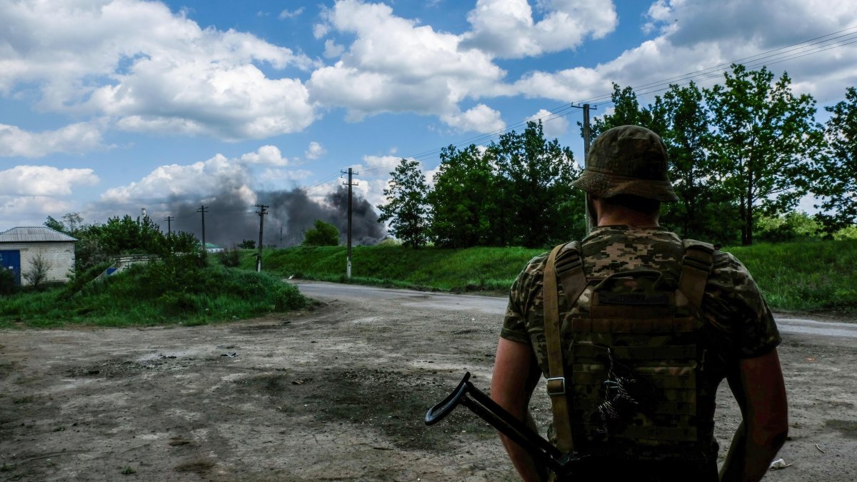 Russian Forces Advance in the East of Ukraine; Zelenskyy Says Donbas Situation 'Very Difficult.' Follow Our Live Updates – NBC Connecticut - Vimarsana News
