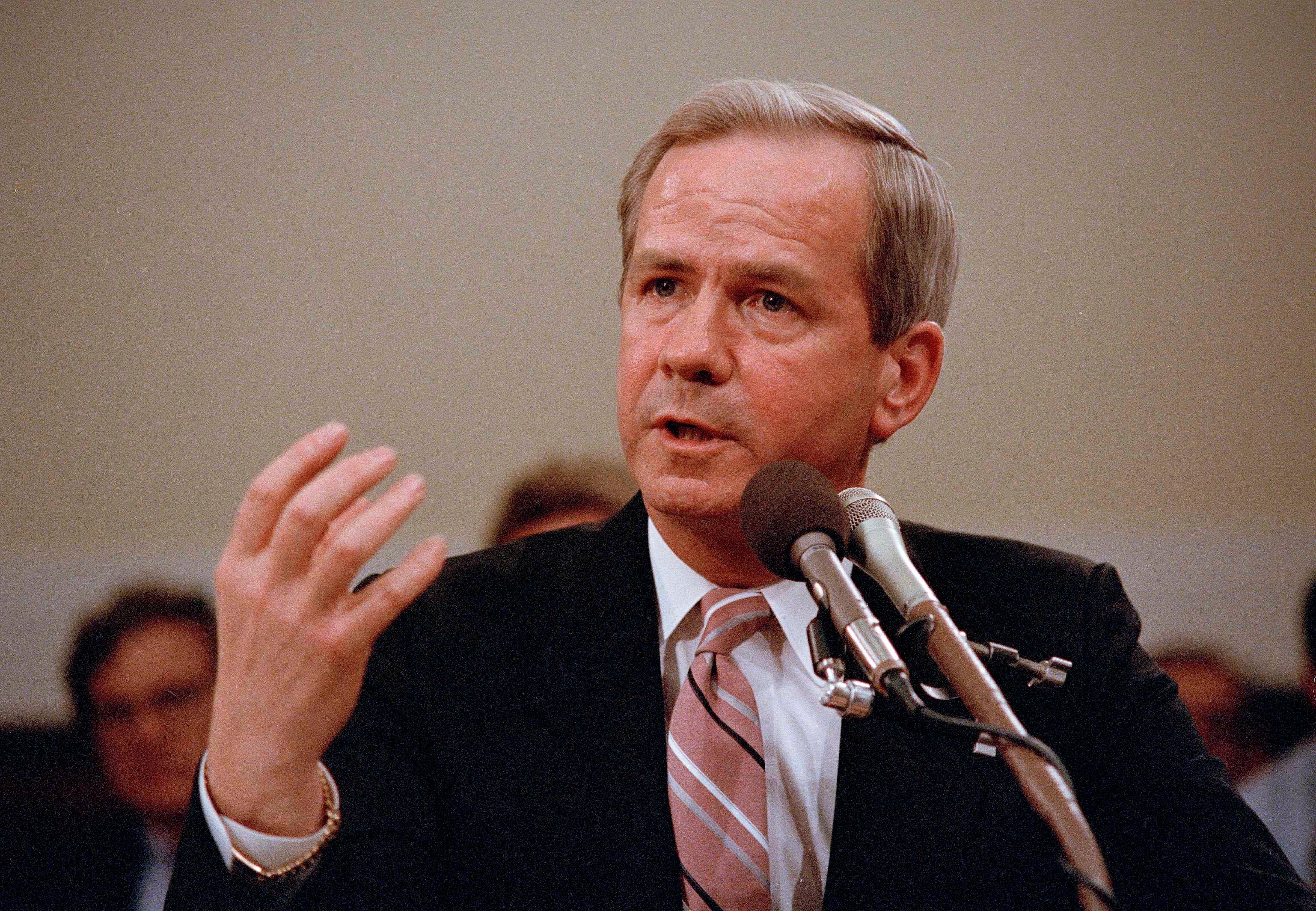 Former National Security Adviser Robert McFarlane Dies at 84 - Vimarsana News