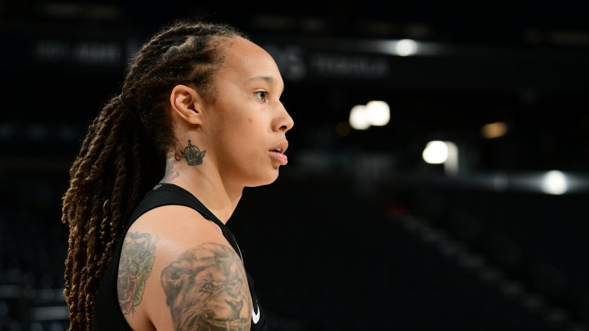 PHOENIX, AZ – OCTOBER 12:  A close up shot of Brittney Griner #42 of the Phoenix Mercury at practice and media availability during the 2021 WNBA Finals on October 11, 2021 at Footprint Center in Phoenix, Arizona.  Copyright 2021 NBAE (Photo by Michael Gonzales/NBAE via Getty Images)